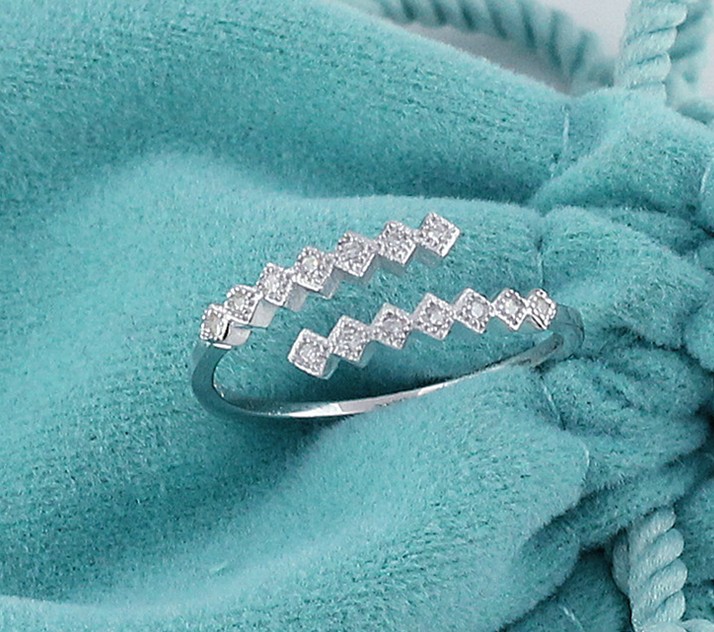 SS11054-4 Хвостовое кольцо из стерлингового серебра S925
